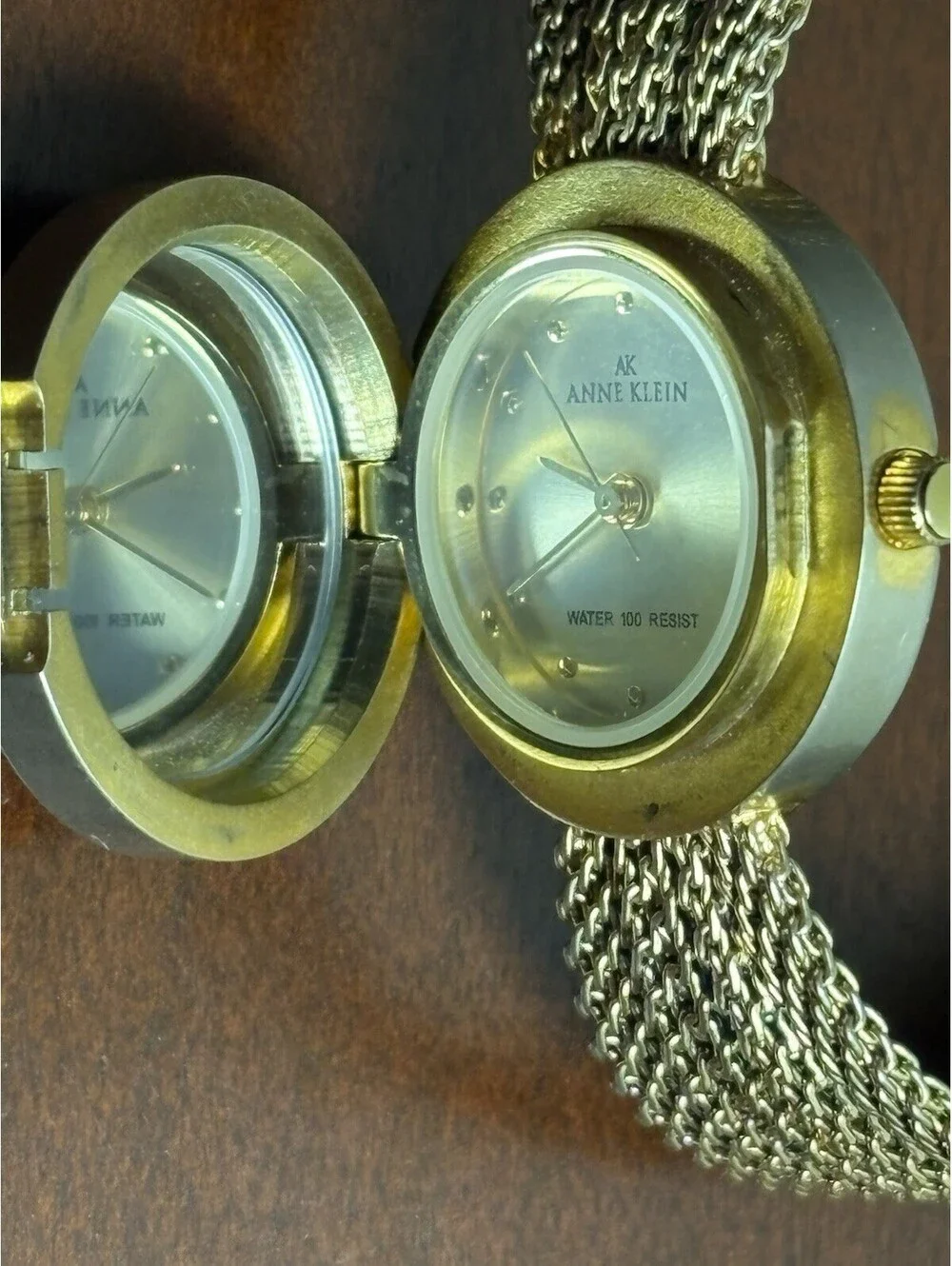 Vintage Anne Klein Gold Tone Secret Mirror Watch Flip Top Mesh Band 10/8688